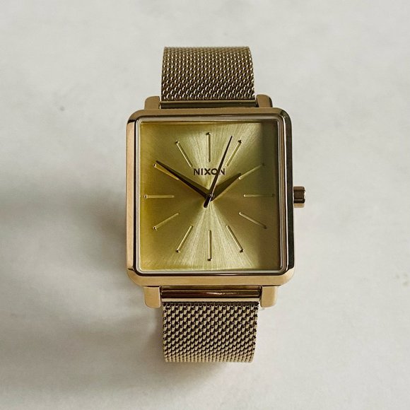 Nixon K- Squared Milanese 35mm All Gold - Picture 1 of 4